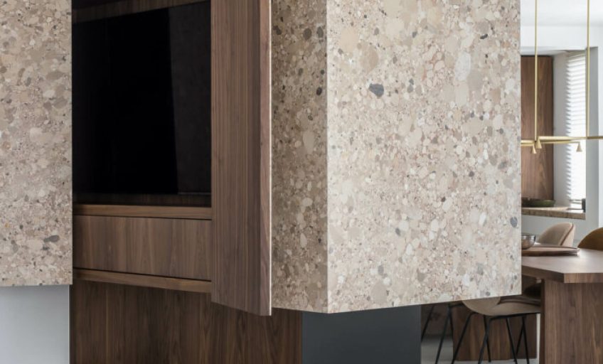 Karyamar Beige Conglomerat stone with natural beige tones and unique texture